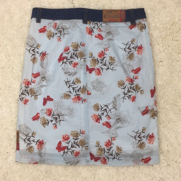 Super Cute O’Neill Jeans Skirt Size 7  - Picture 2 of 4